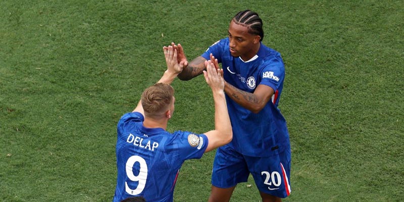 Chelsea chi tiền không tiếc tay trong nhiều năm qua